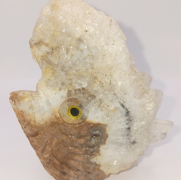 Quartz crystal cluster - Picture 1 of 8